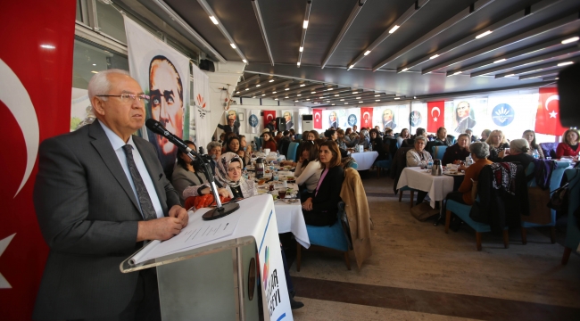 ‘Kadın yaşamın her alanında olmalı!’