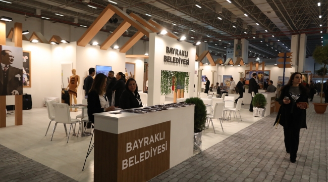 Turizm Fuarı'nda Bayraklı ilgisi