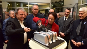 Başkan İduğ, gazetecileri fotoğrafladı 