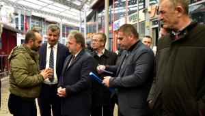 Başkan İduğ kara nakliyecilerinin sorunlarını dinledi