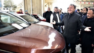 Bornova Belediyesi’nden “İkinci El Araç Pazarı”