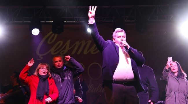Çeşme 2020’ye böyle “merhaba” dedi