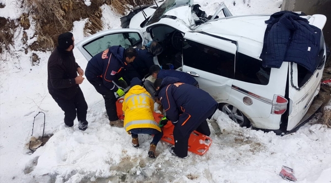 lise öğrencilerinin karne sevinci kazayla son buldu