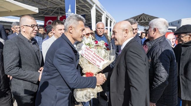 Bergamalı 137 muhtara Büyükşehir'in projeleri anlatıldı