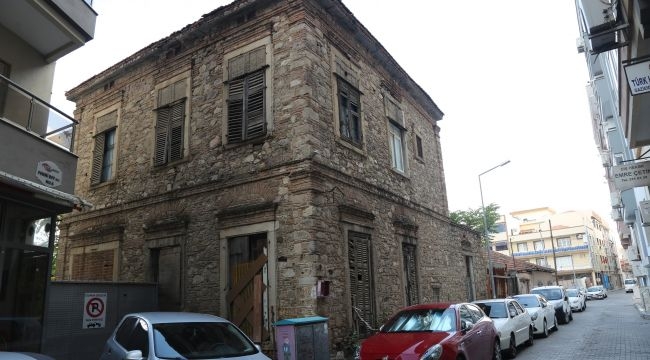 Gaziemir’e tarih kokan Edebiyat Evi
