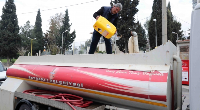 Bayraklı’da sokaklar dezenfekte edildi
