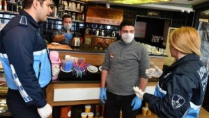 Büyükşehir zabıtası korona için sokakta