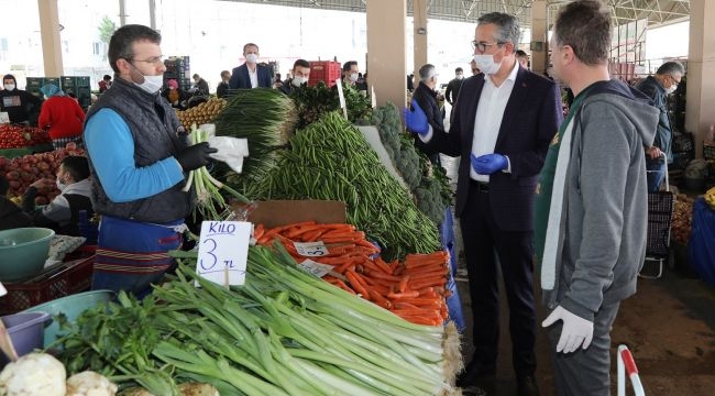 Gaziemir’in pazaryerlerinde koronavirüs seferberliği