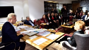 İduğ, CHP’li kadınlar ve gençler ile buluştu