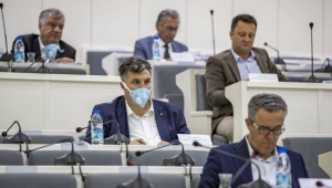 Kriz belediyeciliğine geçiyoruz”
