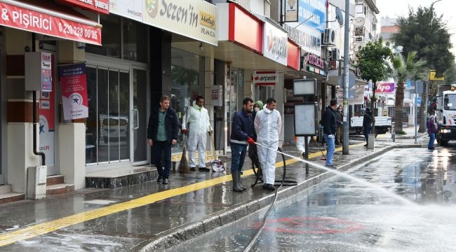 Narlıdere’de köşe bucak dezenfeksiyon!