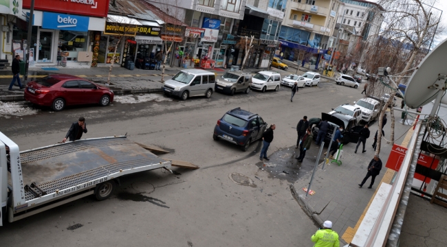 Ardahan’da trafik kazasında 3 araç kullanılamaz hale geldi