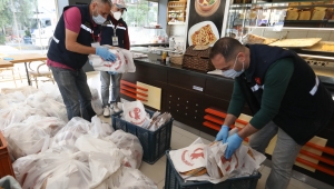 Buca’da ilk iftar unutulmadı: 25 bin sıcak Ramazan pidesi 