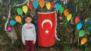 Çiğlili miniklerden videolu bayram kutlaması