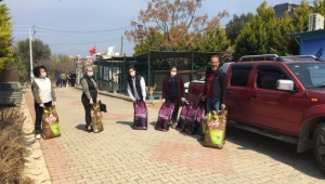 Güzelbahçe’de sevimli dostlara destek