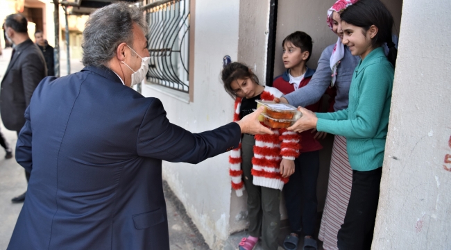 İhtiyaç sahibi ailelere sıcak yemek servisi 