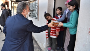 İhtiyaç sahibi ailelere sıcak yemek servisi 