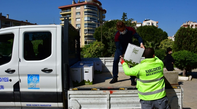Narlıdere’de kapı kapı “dayanışma”