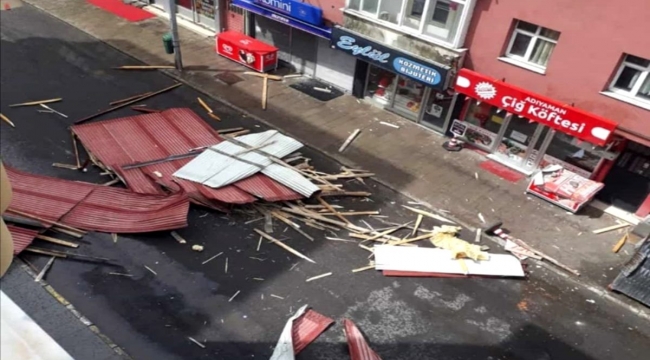 Ardahan'da fırtınadan çatıdan düşen 1 kişi öldü 1 kişide yaralandı