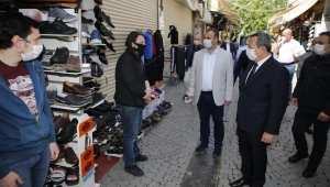 Başkan Batur’dan Kemeraltı esnafına hayırlı olsun ziyareti