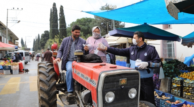 Menderes'te Maskeler Belediyeden