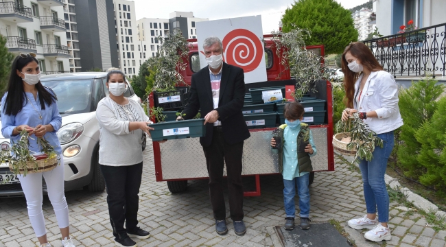Narlıdere’de ‘Benim Bahçem’ için tohumlar ekildi!