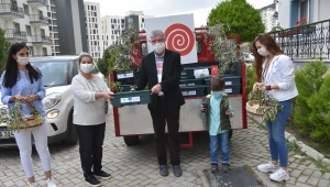 Narlıdere’de ‘Benim Bahçem’ için tohumlar ekildi!