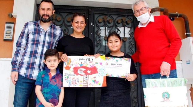 Ödemiş'te 23 Nisan Şiir ve Resim yarışmasının ödülleri verildi