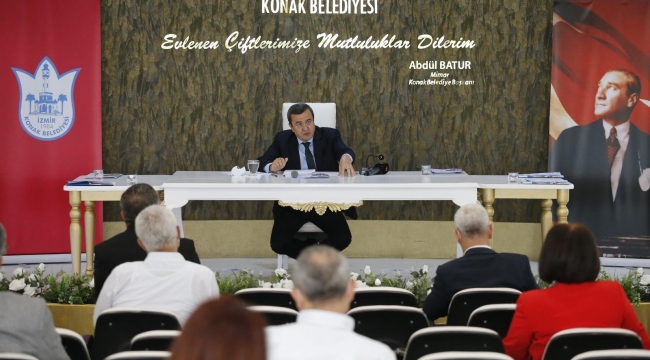 Başkan Batur müdürlerine yeni dönem startını verdi