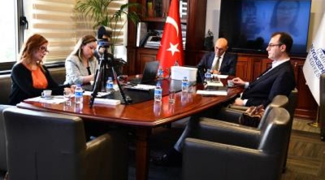 Başkan Soyer Türkiye-Almanya Kardeş Şehirler Konferansı’na katıldı