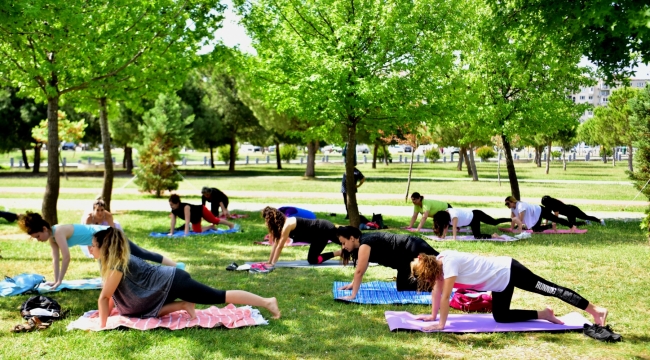 Bornova’da yoga zamanı