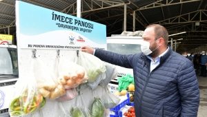 Çiğli’de pazar yerlerine imece panosu