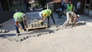 Alpaslan Mahallesi'ne 25 bin metrekare kilit parke
