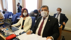 CHP’li Sındır; “tek merkezci ve yasakçı bu zihniyet matbaayı da 200 yıl engellemişti”