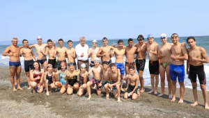 Güzelbahçe’nin Mavi Bayraklı Plajı’nda Milli Sporcular Yetişiyor