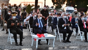 Konak Meydanı’nda 15 Temmuz anması