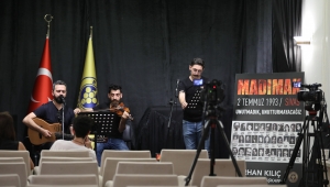 Madımak’ın canları evlerde türkülerle anıldı 