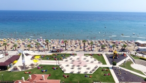 Menderes Sahilleri Yeni Tesislere Kavuştu