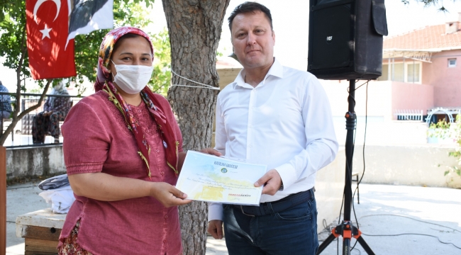 Menemen’de Arı Yetiştiriciliği Sertifika Töreni gerçekleşti