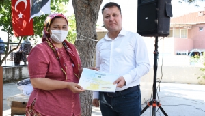 Menemen’de Arı Yetiştiriciliği Sertifika Töreni gerçekleşti