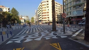 Sanat eseri gibi yaya geçidi İzmir'de öncelik yayaların güvenliği