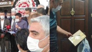 Sivas’ta kapıya asılan helva ortalığı karıştırdı!