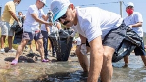 Başkan Soyer’den Dikili’deki temizlik hareketine tam destek