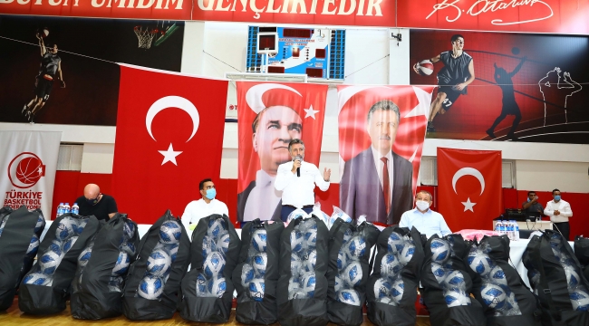 Bayraklı'da amatör spor kulüplerine 206 bin liralık destek