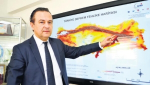 Deprem uzmanından tedirgin eden açıklama: 2.5 santim kayıyoruz
