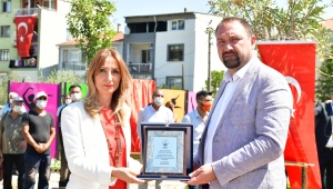 Kadın Cinayetlerine kurban giden 3 kadının adı Çiğli'de ölümsüzleşti