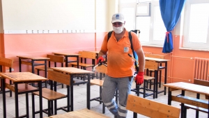 Narlıdere’nin okulları dezenfekte ediliyor