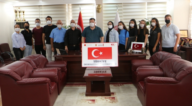 KINIK HALK OYUNLARI EKİBİNDEN BAŞKAN DOĞRUER'E ZİYARET
