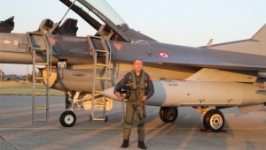 Millî Savunma Bakanı Hulusi Akar, F-16 İle Ege’nin Kuzeyinde Uçtu