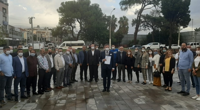 Ak Parti Buca’da Kalfaoğlu mazbatasını aldı